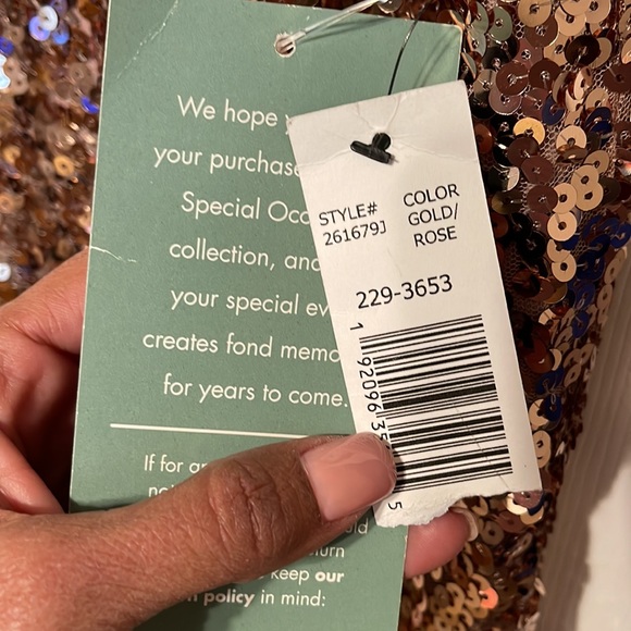 NWT Gold and Rose Gold ombré Formal - Picture 4 of 4